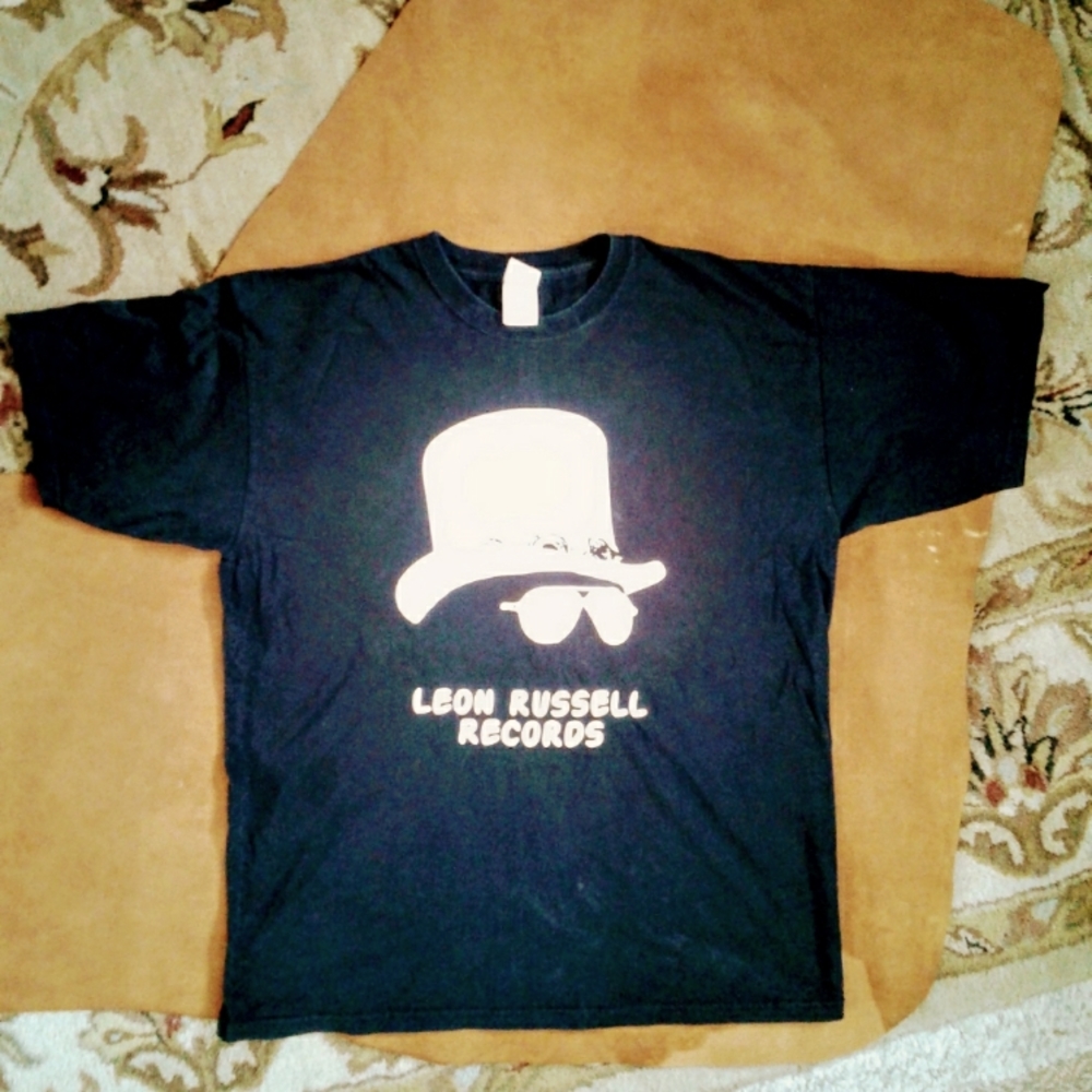 Leon Russell Records AUTOGRAPHED Vintage, Collectable Tshirt XL mens. Never Worn